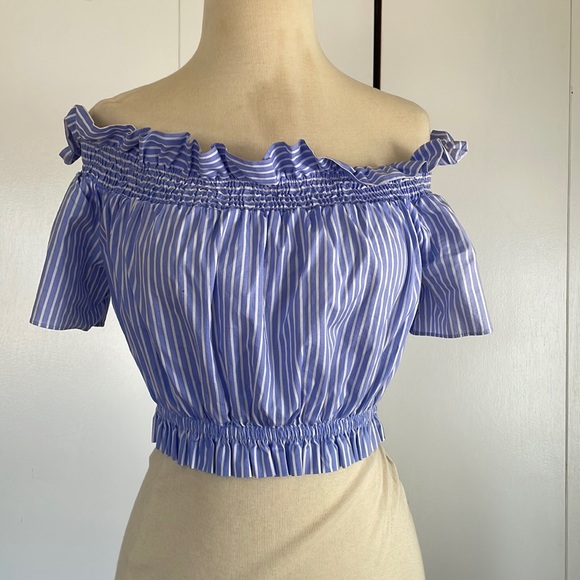 Zara Off the Shoulder Crop Top with Tie - Picture 3 of 5